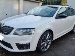 Weiß Gebraucht 2013 Skoda Octavia RS Kombi | 8.850 € (Guter Preis)