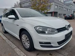 Weiß Gebraucht 2015 VW Golf VII Cup Kombi | 7.500 € (Guter Preis)