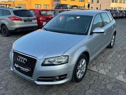 Eissilber Gebraucht 2011 Audi A3 Sportback Ambiente Limousine | 9.000 € (Fairer Preis)