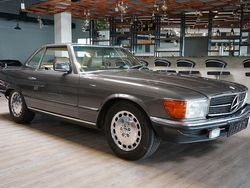 Grau Gebraucht 1985 Mercedes SL500 Cabrio | 39.900 €