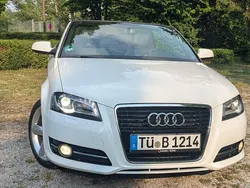 Weiß Gebraucht 2011 Audi A3 Cabriolet S-Line Cabrio | 8.888 € (Fairer Preis)