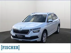Weiss Gebraucht 2023 Skoda Kamiq Style SUV | 22.322 € (Fairer Preis)