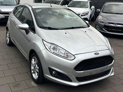 Silber Gebraucht 2017 Ford Fiesta Celebration Limousine | 10.250 € (Fairer Preis)
