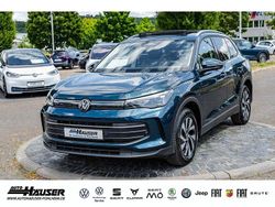 Nightshade blue metallic Gebraucht 2024 VW Tiguan Life SUV | 34.985 € (Fairer Preis)