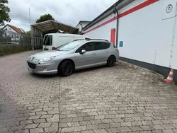 Grau Gebraucht 2005 Peugeot 407 Kombi | 2.500 €