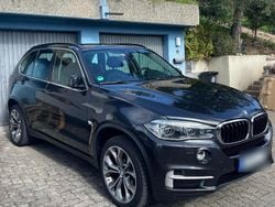 Grau Gebraucht 2016 BMW X5 SUV | 26.000 € (Fairer Preis)