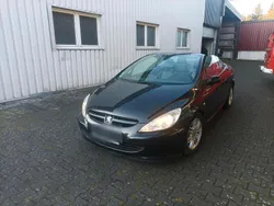 Schwarz Gebraucht 2004 Peugeot 307 CC Cabrio | 1.355 € (Superpreis)