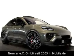 Grün Gebraucht 2025 Porsche Macan 4 Electric SUV | 111.610 € (Etwas zu teuer)