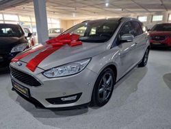Grau Gebraucht 2017 Ford Focus Business Edition Kombi | 9.995 € (Fairer Preis)