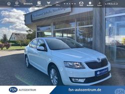Weiß Gebraucht 2017 Skoda Octavia Style Limousine | 11.950 € (Fairer Preis)