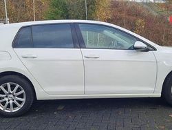 Weiß Gebraucht 2017 VW Golf VII Limousine | 11.990 € (Fairer Preis)