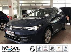 Blau Gebraucht 2024 VW Golf VIII Style Kombi | 32.970 € (Teuer)