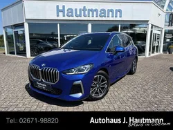Blau Gebraucht 2024 BMW 223 Active Tourer M Sport Van / Kleinbus | 42.950 € (Fairer Preis)