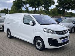 Jade weiss/arktis weiss Gebraucht 2021 Opel Vivaro Elegance Van | 21.990 € (Fairer Preis)