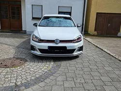 Weiß Gebraucht 2019 VW Golf VII GTI Limousine | 23.700 € (Fairer Preis)