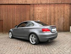 Grau Gebraucht 2011 BMW 125 Coupé Comfort Edition Coupé | 16.900 € (Etwas zu teuer)