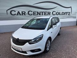 Weiß Gebraucht 2016 Opel Zafira Tourer Edition Van / Kleinbus | 10.500 €