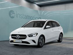 Weiß Gebraucht 2024 Mercedes B200 Van / Kleinbus | 35.150 € (Teuer)