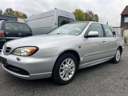 Silber Gebraucht 2000 Nissan Primera Limousine | 900 € (Fairer Preis)