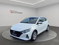 Weiss Gebraucht 2022 Hyundai i20 Select Limousine | 15.270 € (Fairer Preis)