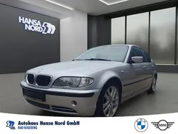 Silber (metallic) Gebraucht 2003 BMW 330 Sport Line Limousine | 5.999 € (Superpreis)