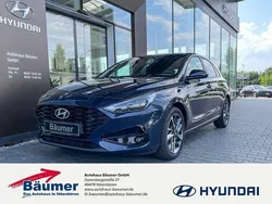 Blau Gebraucht 2024 Hyundai i30 Advantage Limousine | 19.980 € (Guter Preis)