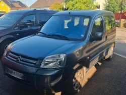 Grau Gebraucht 2006 Citroën Berlingo Van / Kleinbus | 2.500 € (Fairer Preis)