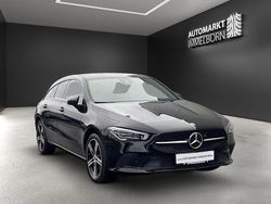 Schwarz Gebraucht 2021 Mercedes CLA250e Shooting Brake Night Kombi | 25.950 € (Guter Preis)