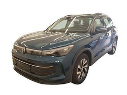 Nightshade blue metallic Gebraucht 2024 VW Tiguan Life SUV | 36.990 € (Fairer Preis)