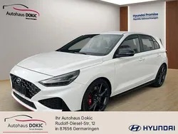 Weiß Gebraucht 2024 Hyundai i30 N Performance Limousine | 36.990 € (Etwas zu teuer)