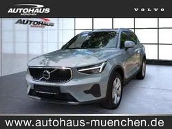 Grau Gebraucht 2023 Volvo XC40 Core SUV | 31.999 € (Guter Preis)