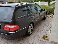 Schwarz Gebraucht 2003 Mercedes E200 Classic Kombi | 2.600 € (Guter Preis)