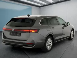 Schwarz Neu 2025 VW Passat Kombi | 45.849 € (Guter Preis)