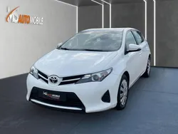 Super white 2 Gebraucht 2014 Toyota Auris Cool Limousine | 9.490 € (Fairer Preis)