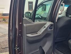 Braun Gebraucht 2014 Nissan Navara Abholung | 17.000 € (Etwas zu teuer)