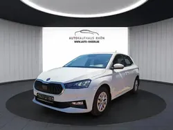 Moonweiss metallic Gebraucht 2023 Skoda Fabia Ambition Kleinwagen | 18.490 € (Guter Preis)
