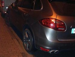 Braun Gebraucht 2011 Porsche Cayenne Turbo SUV | 15.000 € (Fairer Preis)