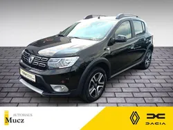 Schwarz Gebraucht 2020 Dacia Sandero Celebration Kleinwagen | 11.490 € (Fairer Preis)