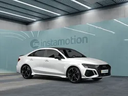 Weiß Gebraucht 2021 Audi RS3 Sport Kleinwagen | 57.799 € (Etwas zu teuer)