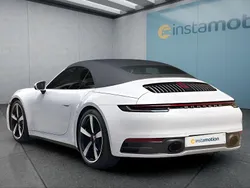 Weiß Gebraucht 2024 Porsche 911 Carrera Cabriolet Cabrio | 140.899 € (Etwas zu teuer)