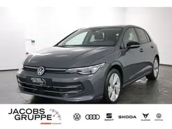 Grau Gebraucht 2024 VW Golf VIII Goal Limousine | 31.840 € (Superpreis)