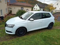 Weiß Gebraucht 2019 Skoda Fabia Cool Plus Kleinwagen | 9.900 € (Fairer Preis)
