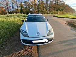 Weiß Gebraucht 2009 Renault Laguna III GT Kombi | 2.000 € (Guter Preis)