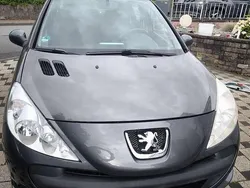 Grau Gebraucht 2012 Peugeot 206+ Kleinwagen | 3.333 € (Fairer Preis)