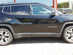 Schwarz Gebraucht 2018 Jeep Compass Limited SUV | 10.500 €