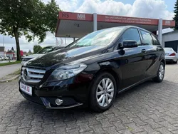 Schwarz Gebraucht 2013 Mercedes B200 Van / Kleinbus | 12.650 € (Fairer Preis)