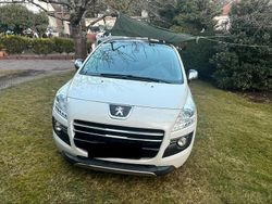 Weiß Gebraucht 2012 Peugeot 3008 Van / Kleinbus | 8.900 € (Etwas zu teuer)