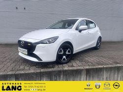 Weiss Gebraucht 2023 Mazda 2 Center-Line Kleinwagen | 17.990 € (Fairer Preis)