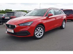 Rot Gebraucht 2024 Seat Leon ST Kombi | 20.990 € (Superpreis)