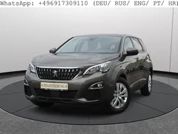 Grau Gebraucht 2020 Peugeot 5008 Van / Kleinbus | 14.221 € (Fairer Preis)